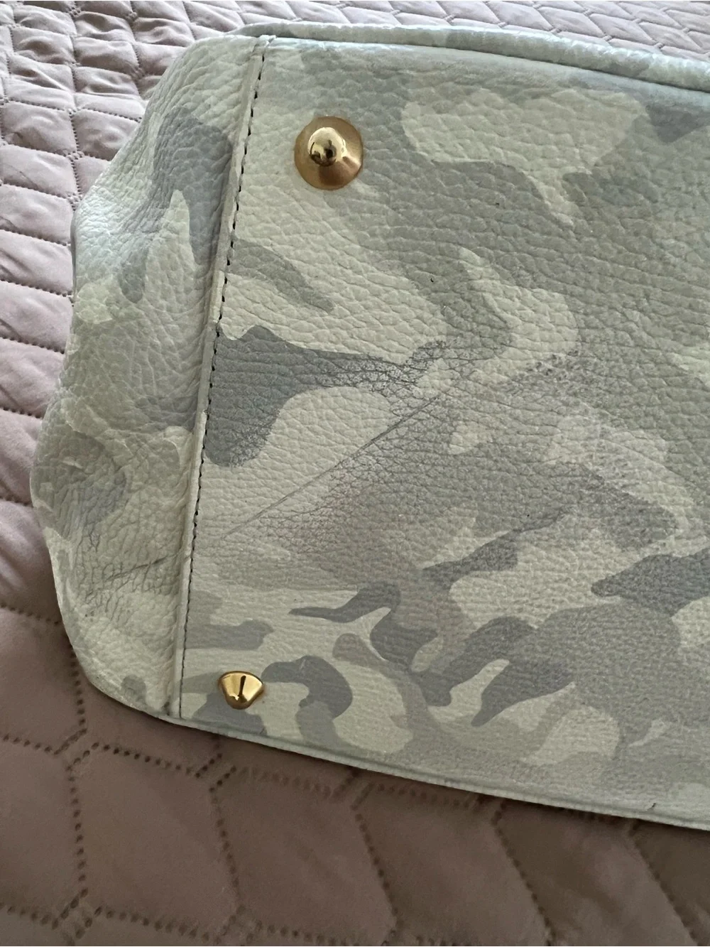 Mark& Graham Elisabetta Slouch Bag /Camo